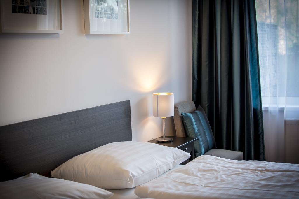 Apartmanovy Dum Landek ออสตราวา ภายนอก รูปภาพ