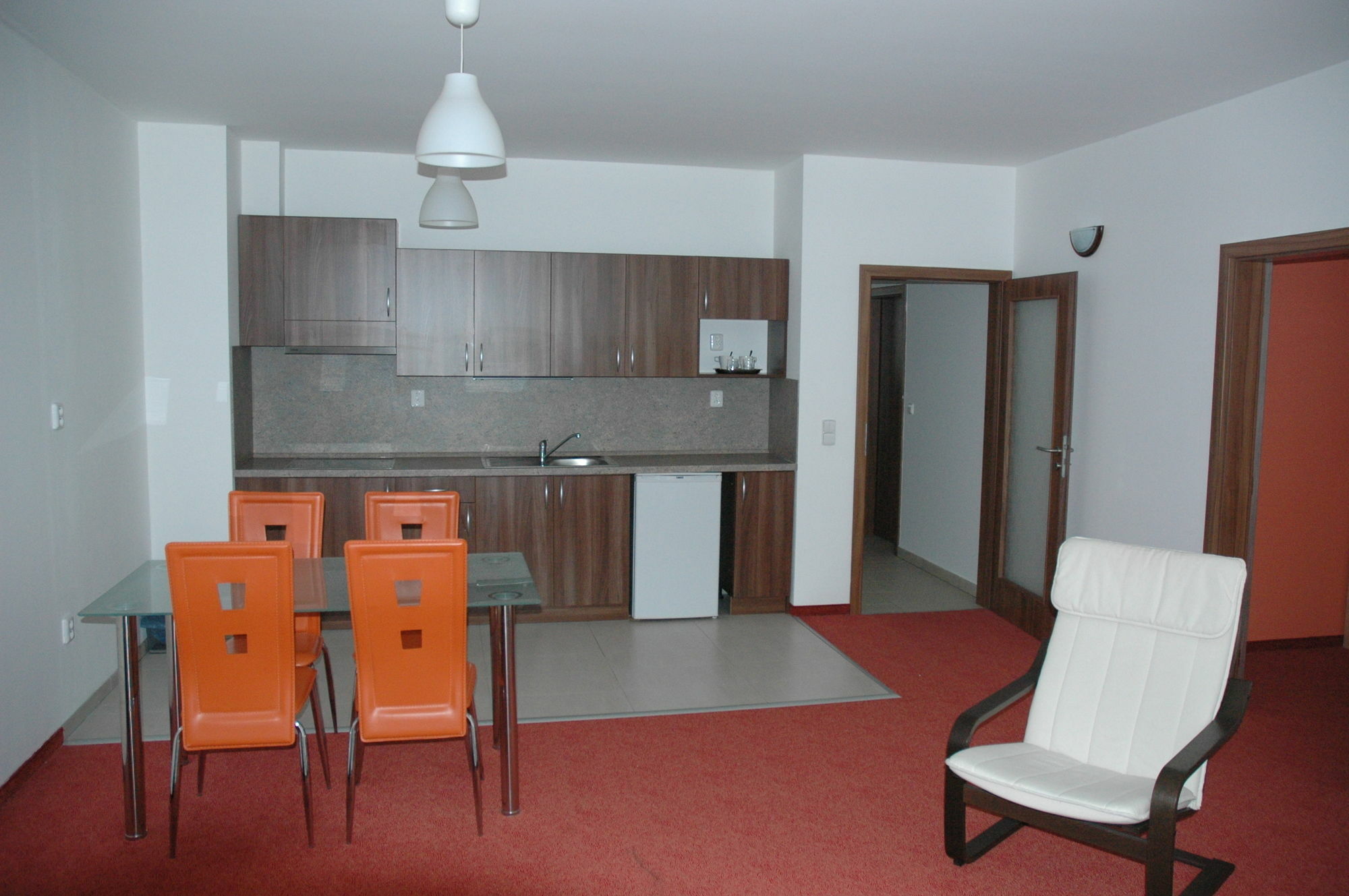 Apartmanovy Dum Landek ออสตราวา ภายนอก รูปภาพ