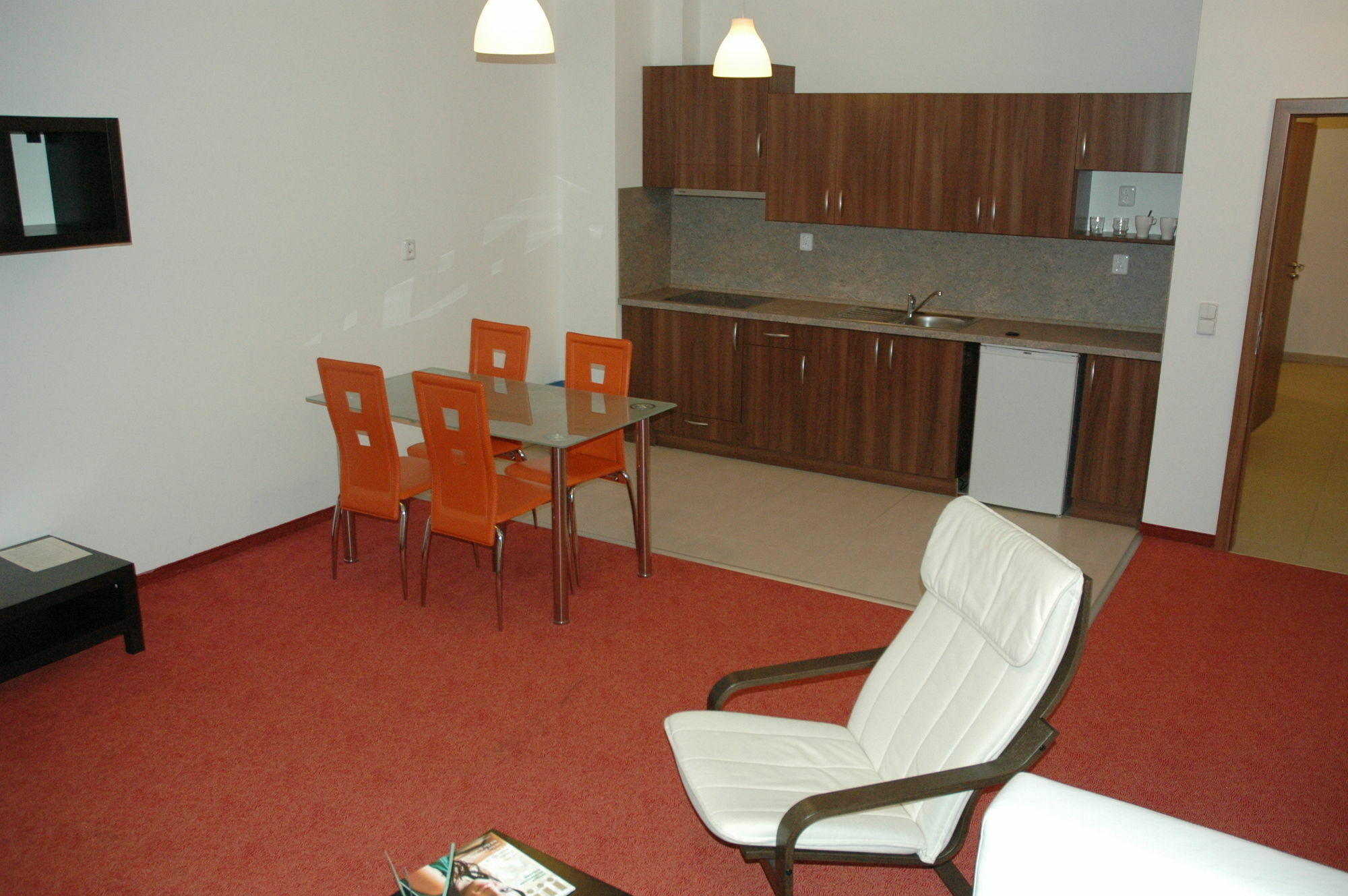 Apartmanovy Dum Landek ออสตราวา ภายนอก รูปภาพ